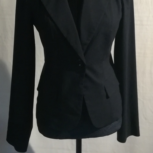 Beautiful blazer - Picture 5 of 5